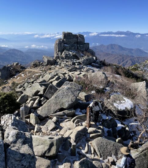 初雪後の金峰山