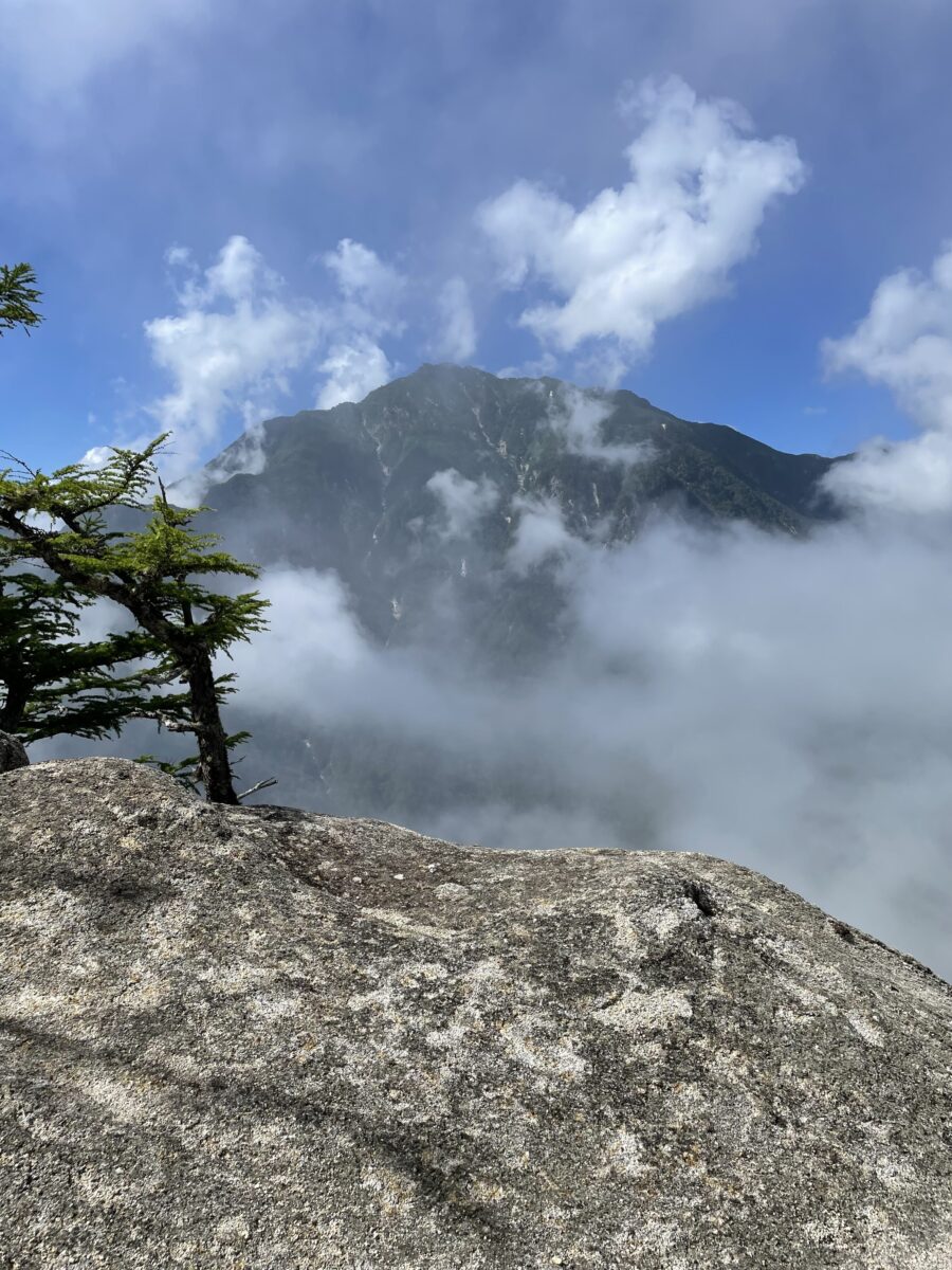 急登修行の鞍掛山